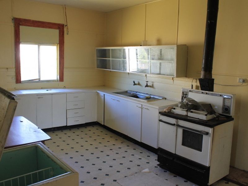 16 Irby Street, Emmaville NSW 2371