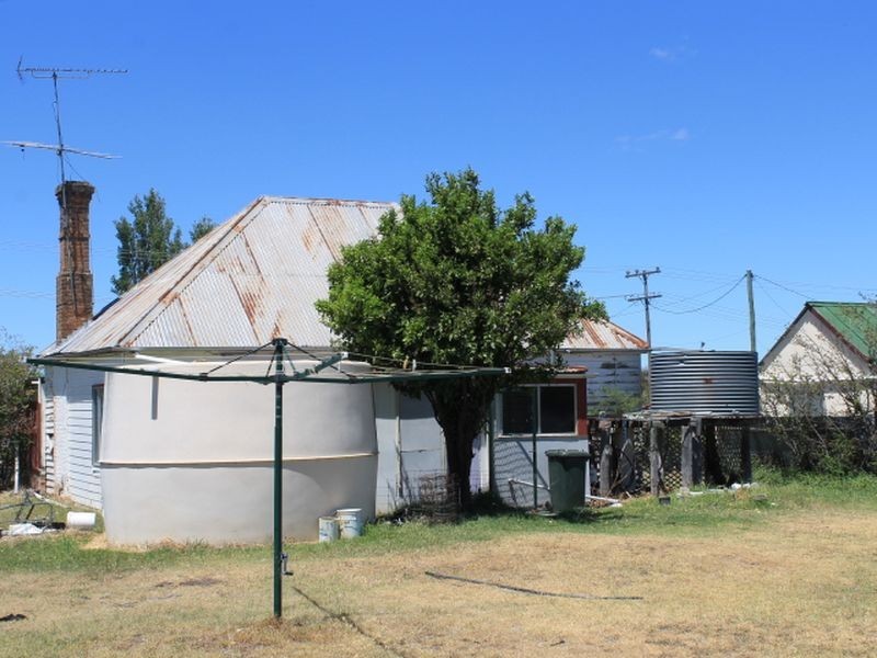 16 Irby Street, Emmaville NSW 2371