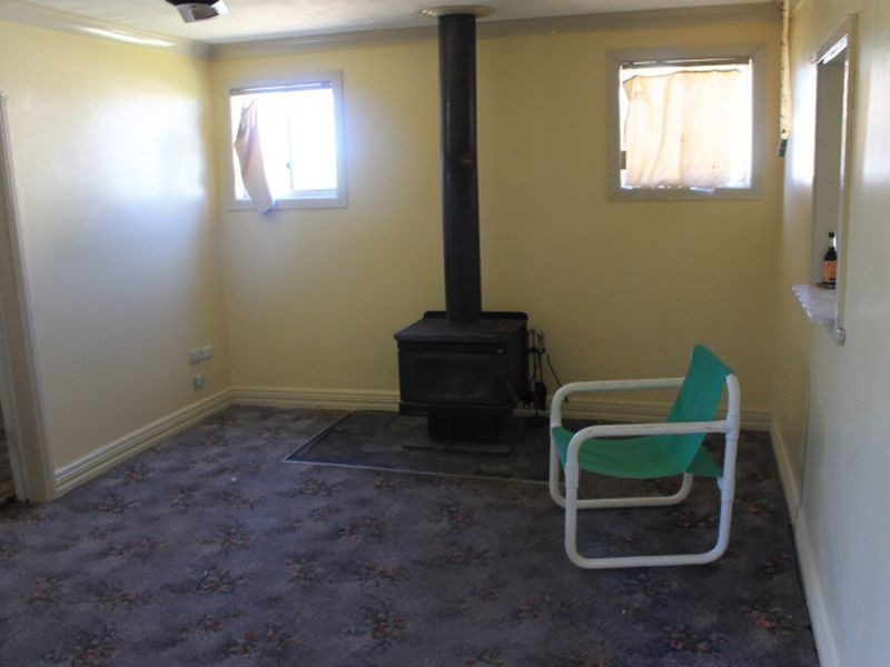 16 Irby Street, Emmaville NSW 2371
