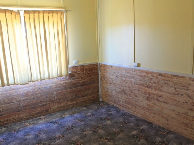 16 Irby Street, Emmaville NSW 2371