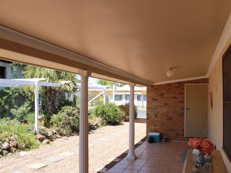 81 Moore Street, Emmaville NSW 2371