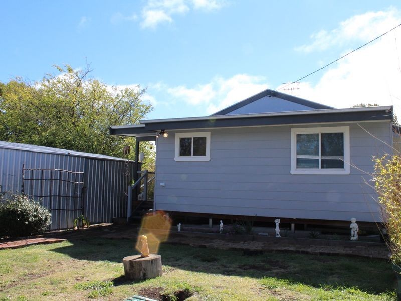 12 Moredun Road, Ben Lomond NSW 2365