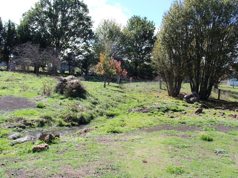 12 Moredun Road, Ben Lomond NSW 2365