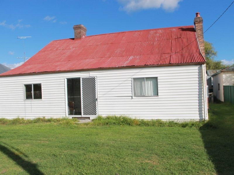 29 Irby Street, Emmaville NSW 2371