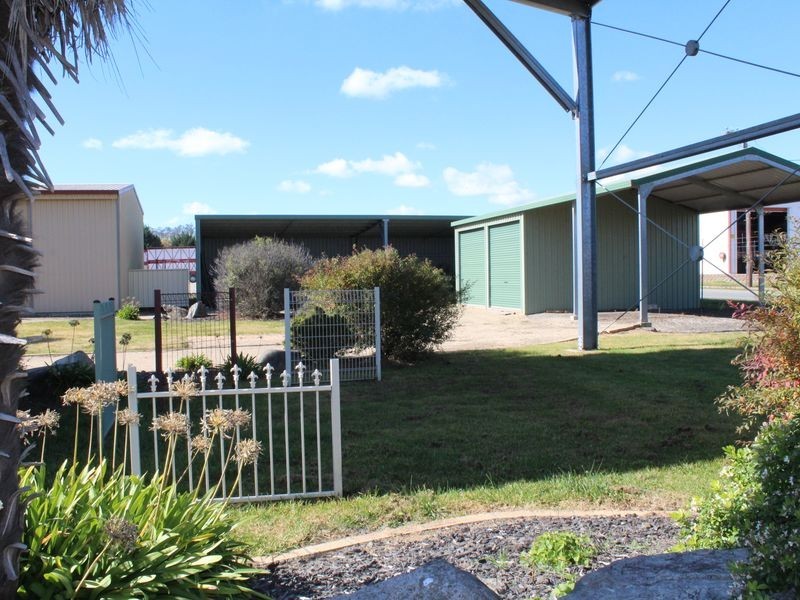 1 Kilkenny Close, Glen Innes NSW 2370