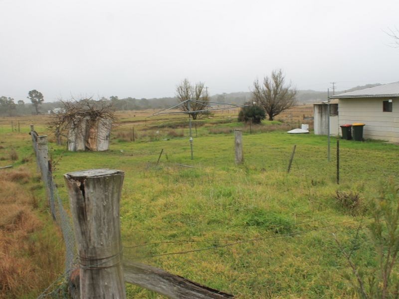 12 Potter Ave, Emmaville NSW 2371