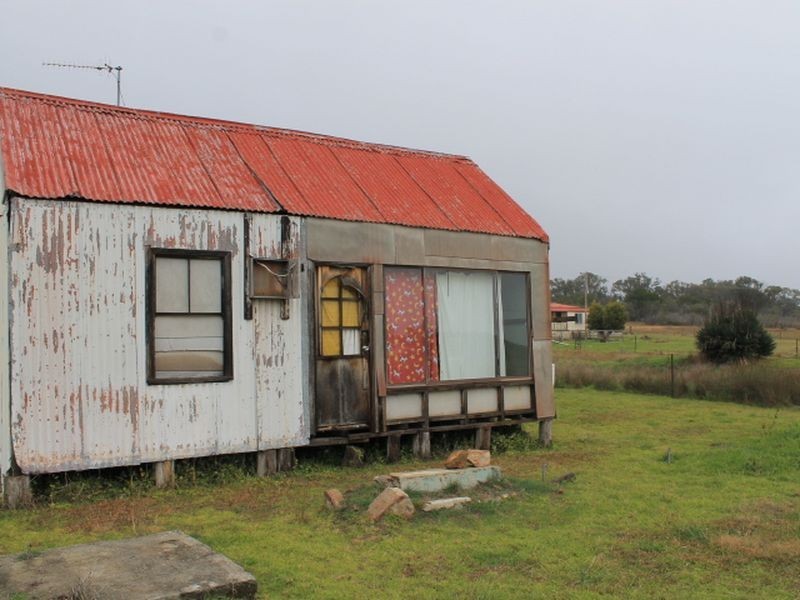 12 Potter Ave, Emmaville NSW 2371