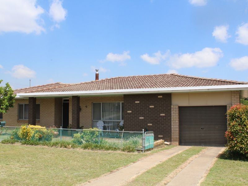 22 Digby Street, Glen Innes NSW 2370
