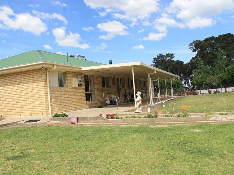 151 Whitmore Rd, Glen Innes NSW 2370