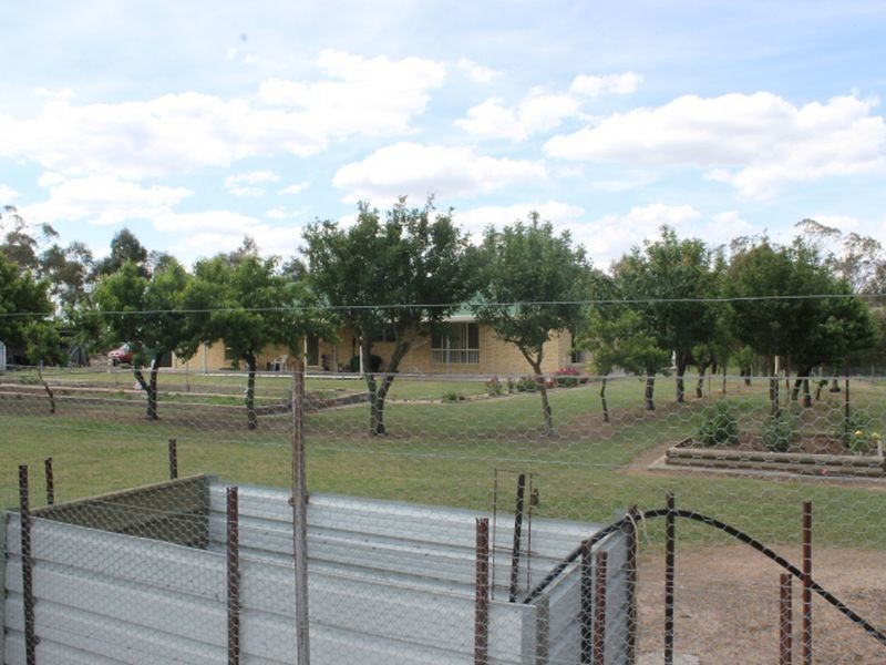 151 Whitmore Rd, Glen Innes NSW 2370