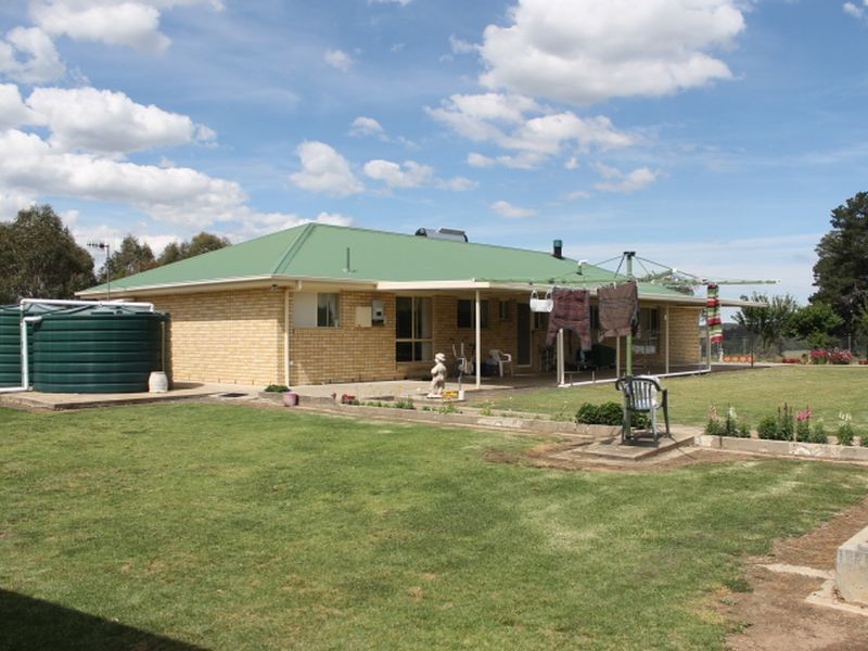 151 Whitmore Rd, Glen Innes NSW 2370