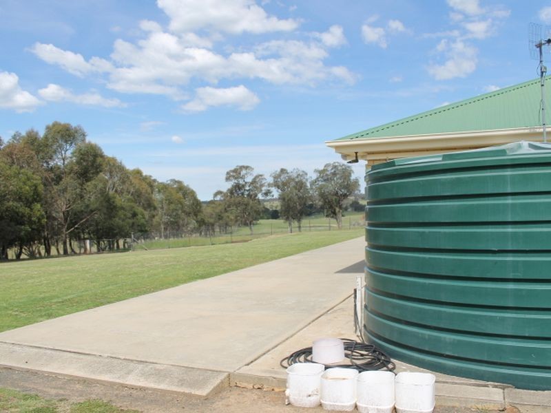 151 Whitmore Rd, Glen Innes NSW 2370