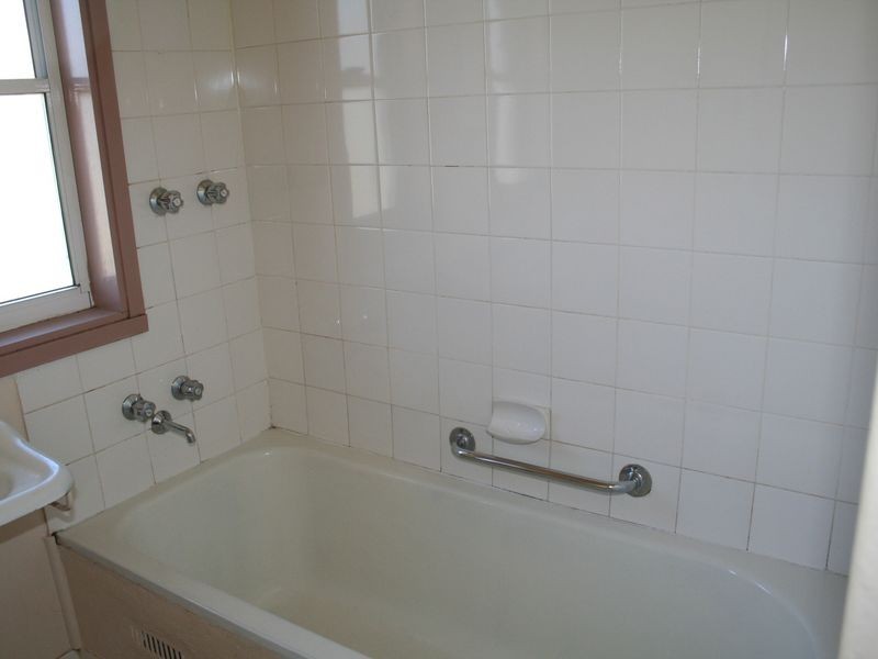 51A & 51B Meade Street, Glen Innes NSW 2370