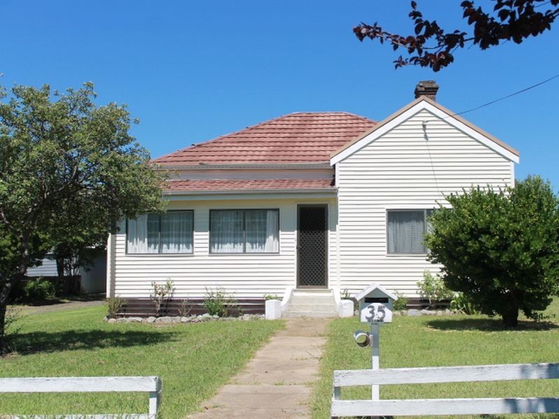 35 Mosman St, Glen Innes NSW 2370