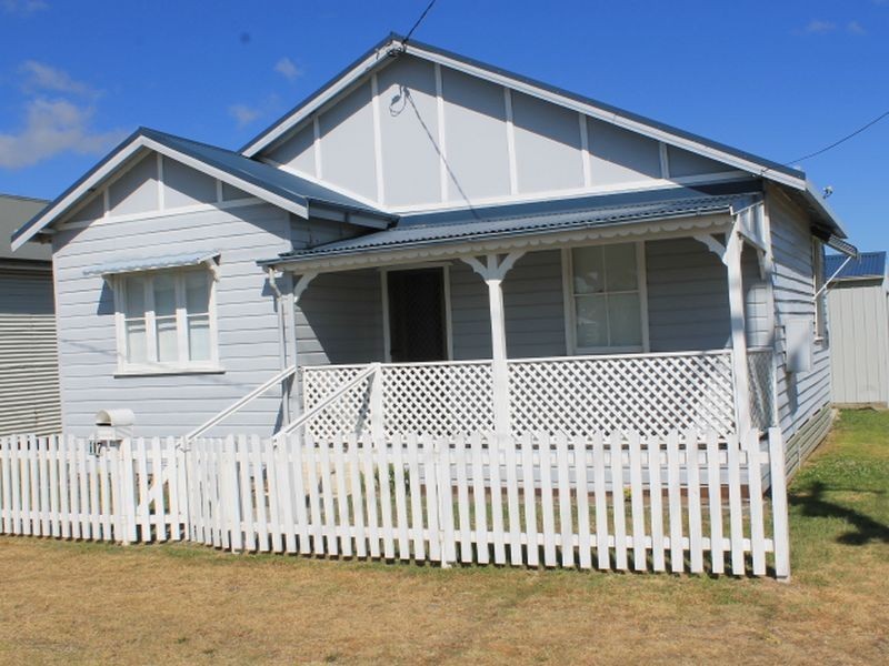117 Moore Street, Emmaville NSW 2371