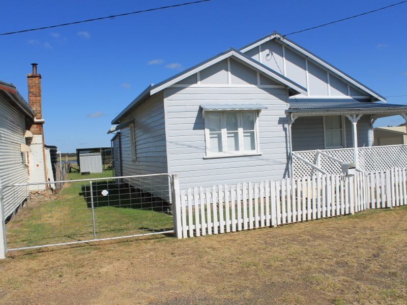 117 Moore Street, Emmaville NSW 2371