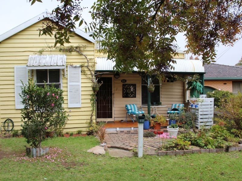 63 Oliver Street, Glen Innes NSW 2370