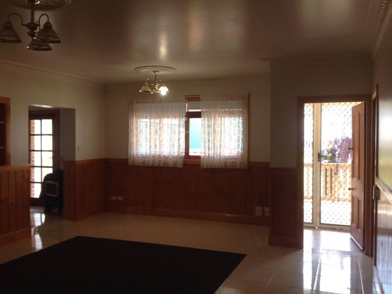 93 Church Street, Glen Innes NSW 2370