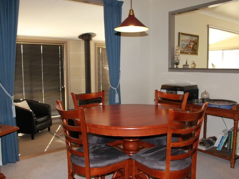 11 Donald Lane, Glencoe NSW 2365