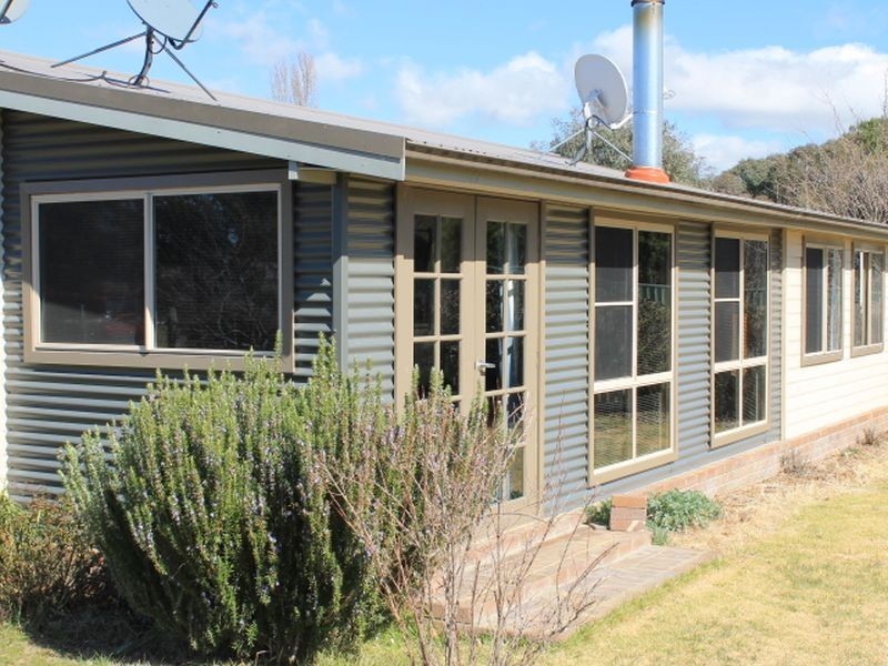 11 Donald Lane, Glencoe NSW 2365
