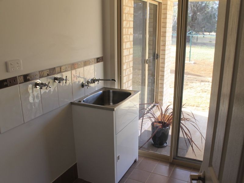 8 Camp St, Glencoe NSW 2365