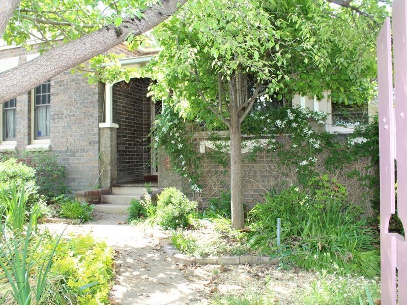 112 Bourke Street, Glen Innes NSW 2370