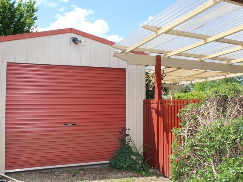 112 Bourke Street, Glen Innes NSW 2370