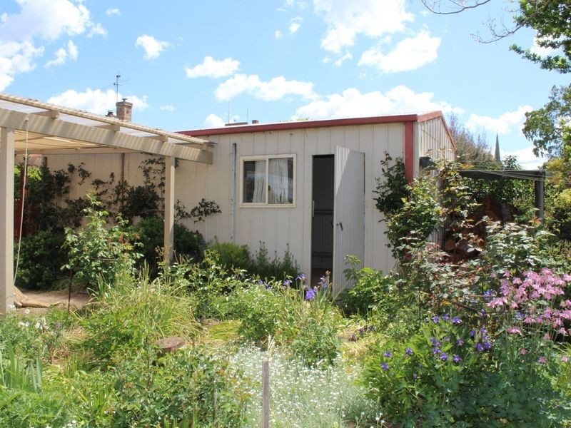 112 Bourke Street, Glen Innes NSW 2370