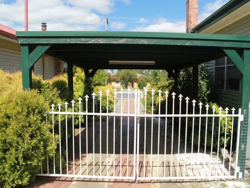 76 Hunter St, Glen Innes NSW 2370