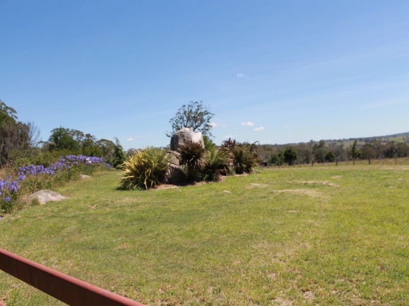 97 Yarrowlee Rd, Pinkett NSW 2370