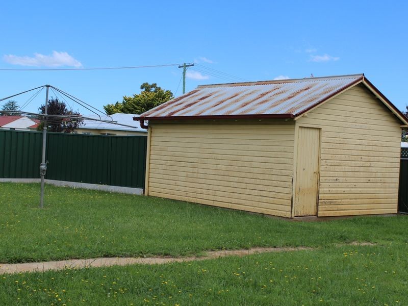 68 Railway Street, Glen Innes NSW 2370