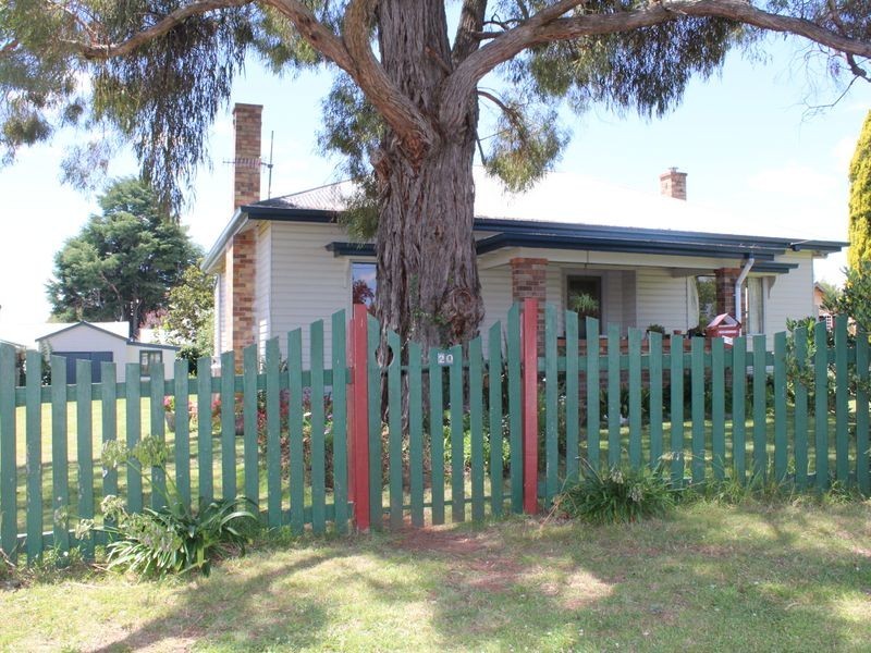 20 Glasson Street, Glen Innes NSW 2370