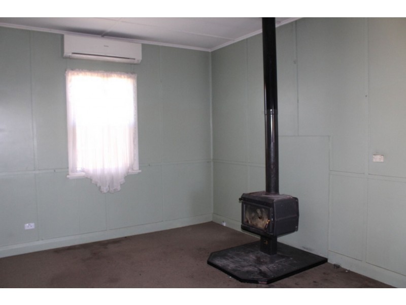 74 Lang Street, Glen Innes NSW 2370