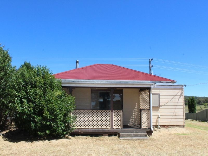 74 Lang Street, Glen Innes NSW 2370