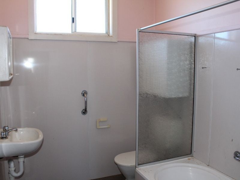 74 Lang Street, Glen Innes NSW 2370