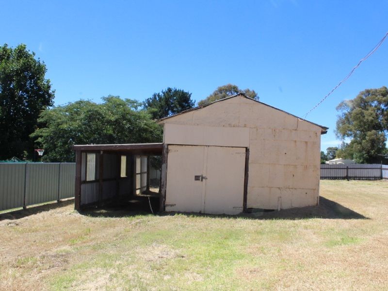 74 Lang Street, Glen Innes NSW 2370
