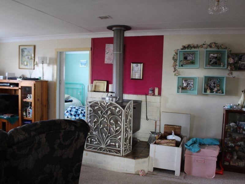 36 Victoria Street, Red Range NSW 2370