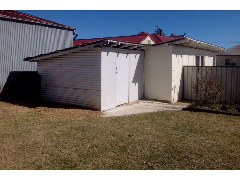 34 Lewis Street, Glen Innes NSW 2370