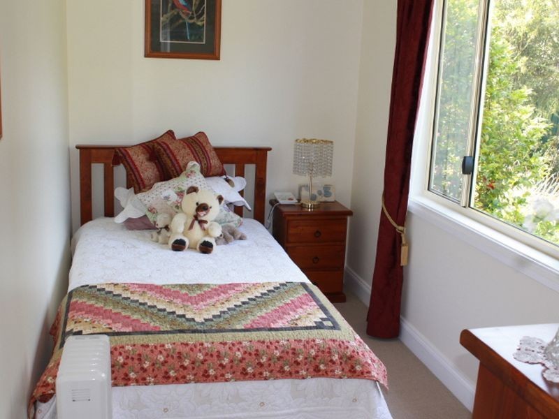 - Meade Street, Glen Innes NSW 2370