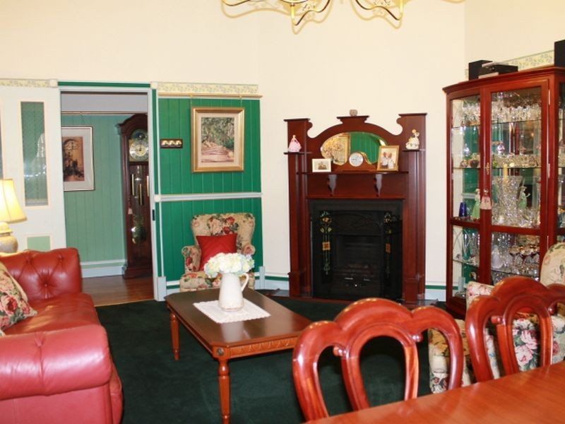 - Meade Street, Glen Innes NSW 2370