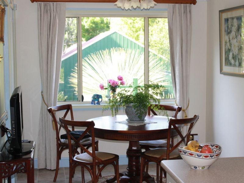 - Meade Street, Glen Innes NSW 2370