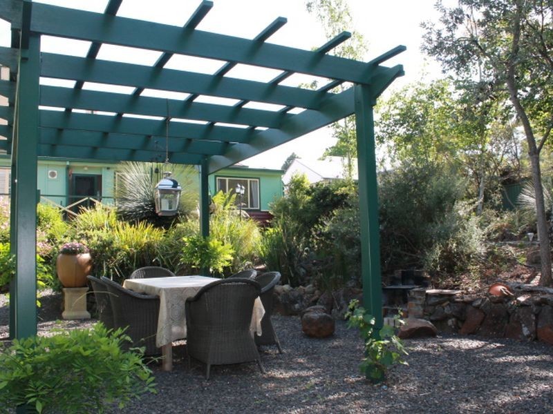 - Meade Street, Glen Innes NSW 2370