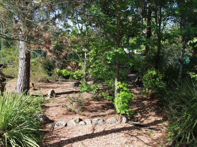 - Meade Street, Glen Innes NSW 2370