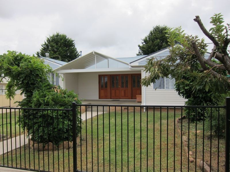 17 Pitt Street, Glen Innes NSW 2370