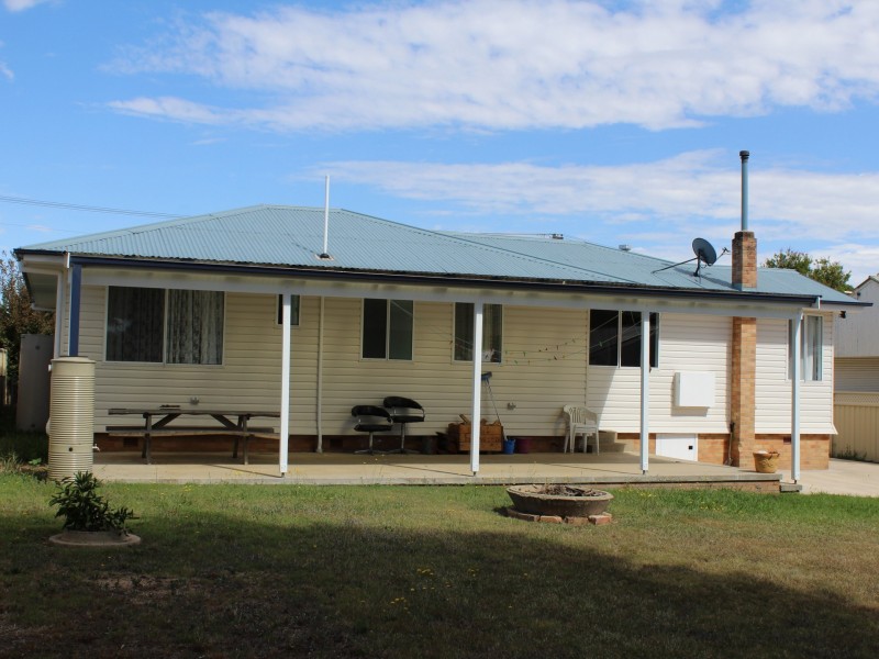 17 Pitt Street, Glen Innes NSW 2370
