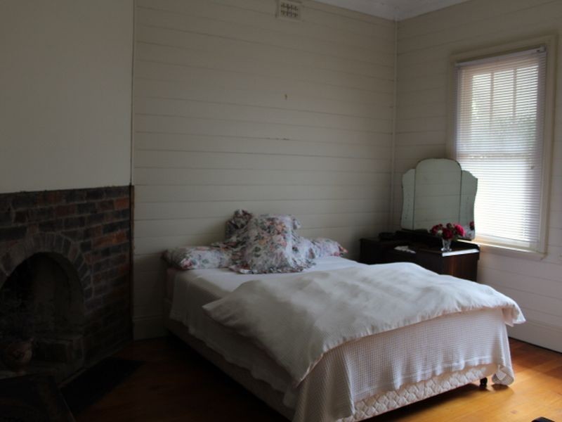 69 Meade Street, Glen Innes NSW 2370