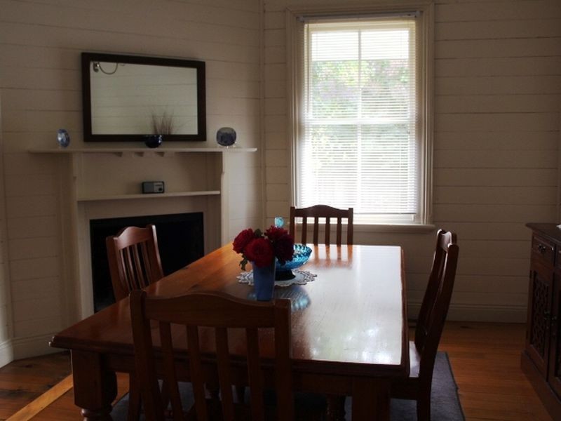 69 Meade Street, Glen Innes NSW 2370