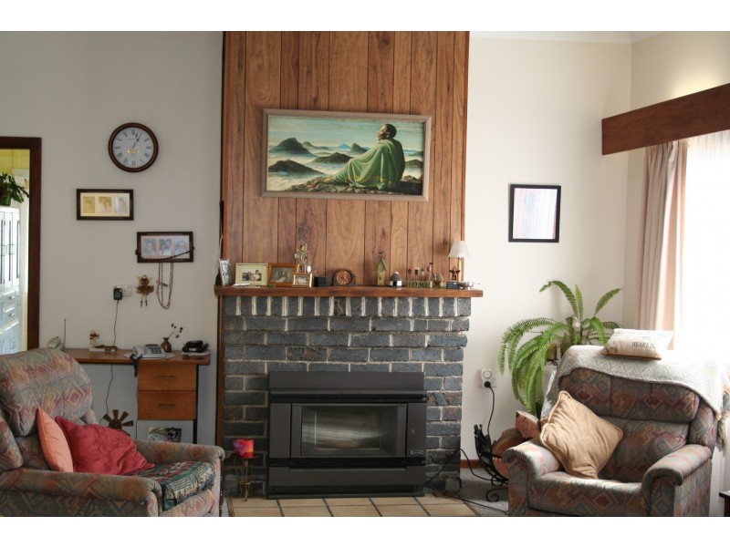 66 Derby Street, Glen Innes NSW 2370