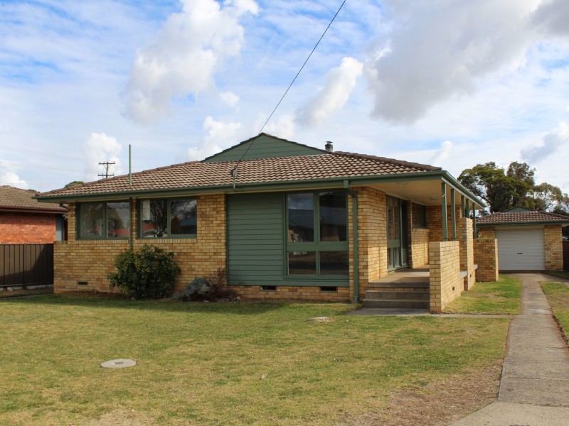 2 Railway Street, Glen Innes NSW 2370