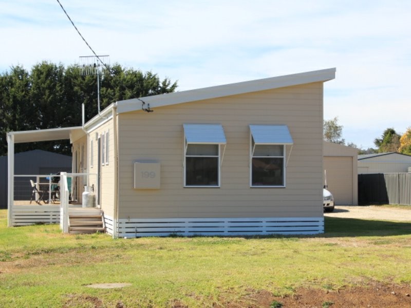 199 Lambeth Street, Glen Innes NSW 2370